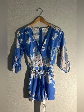 Yumi Kim Floral Romper – Size XS